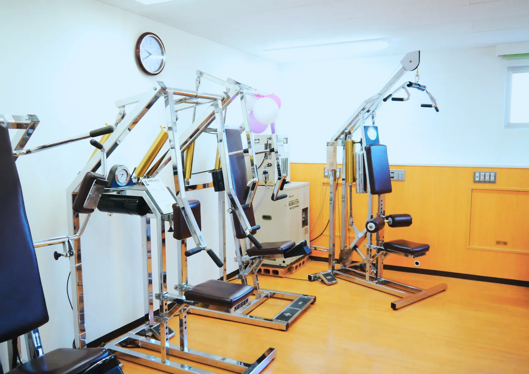 マシンを使ったトレーニングの様子